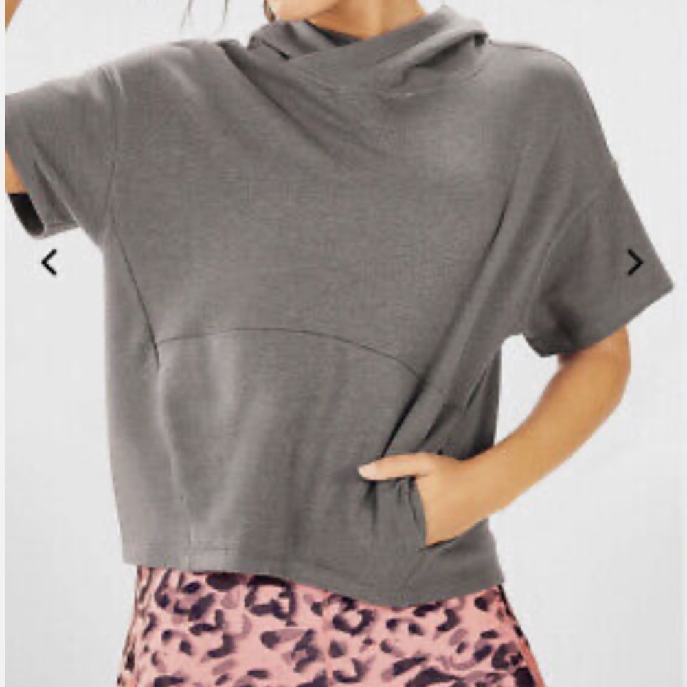 Fabletics Haldey Hi-Low Shortsleeved Hoodie